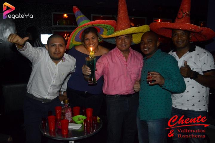 Foto 30 de Chente - Amor & Amistad 2016 en CHENTE Vallenatos y Rancheras, Cali