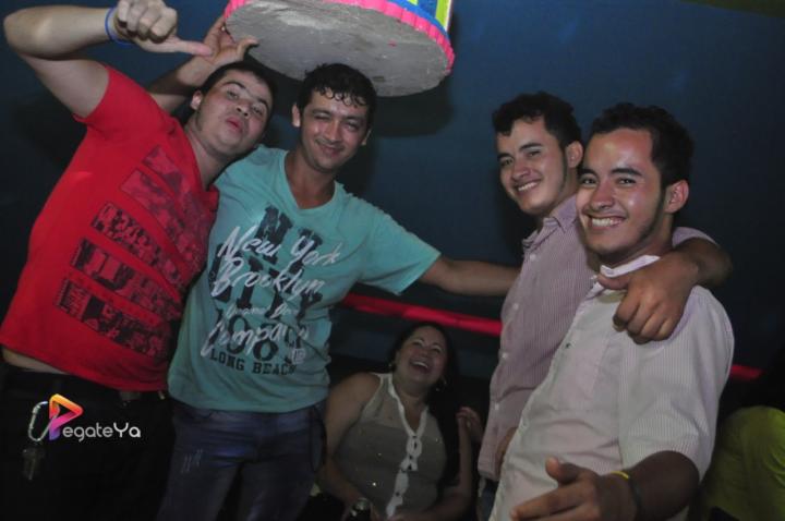 Foto 25 de El Manicomio sábado 20 de junio 2015 en Discoteca El Manicomio Bucaramanga, Bucaramanga