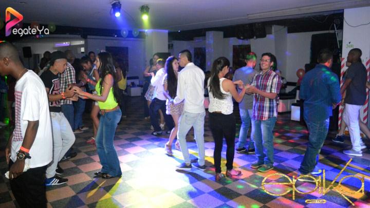 Foto 37 de Epika Night Club - 5to FDS Abril 2016 en Epika Night Club, Cali