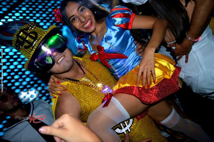 Foto 103 de Bling viernes 31 de octubre de 2014 en Bar Bling Bucaramanga, Bucaramanga