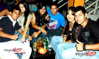 Foto 22 de Enero 19 del 2012 en Miami Bar Cali, Cali