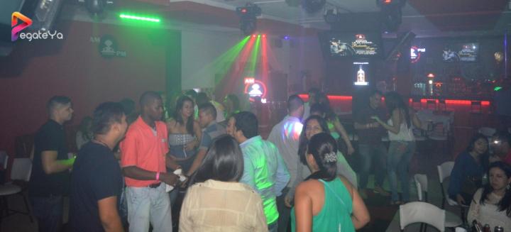 Foto 24 de Ampm Bar - 1er FDS Febrero 2016 en Am / PM Bar - Cali, Cali