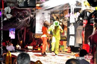 Foto 107 de Mangos Halloween 2011 en Discoteca Mangos Medellin, Medellín