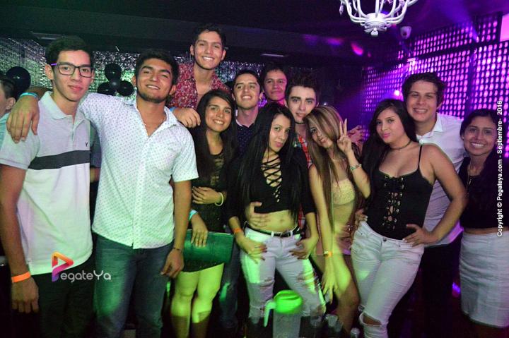 Foto 25 de PISO V sábado 3 de sep en Bar Piso V Bucaramanga, Bucaramanga