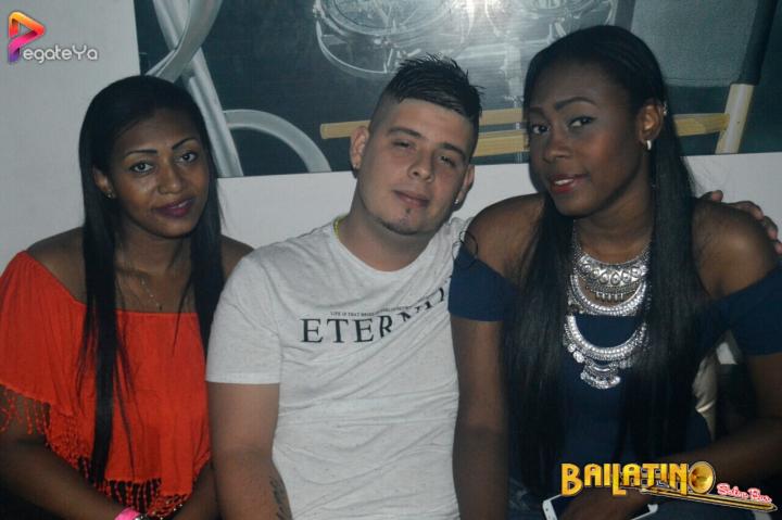Foto 44 de Bailatino - 1er Fds Junio 2017 en Bailatino - Bar, Cali