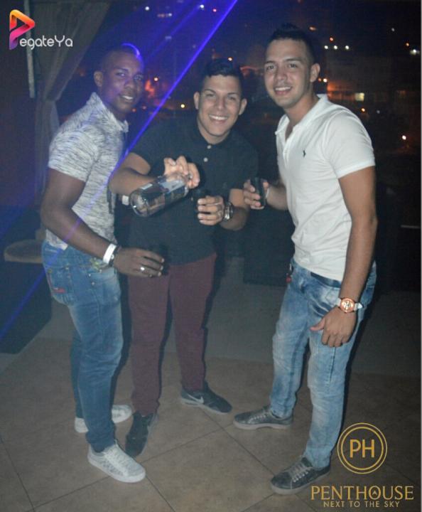 Foto 23 de Penthouse Club - 3er-4to Fds Marzo 2017 en Penthouse 1800, Cali