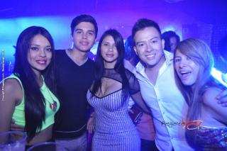 Foto 20 de Bling Bar 16 de abril de 2014 en Bar Bling Bucaramanga, Bucaramanga