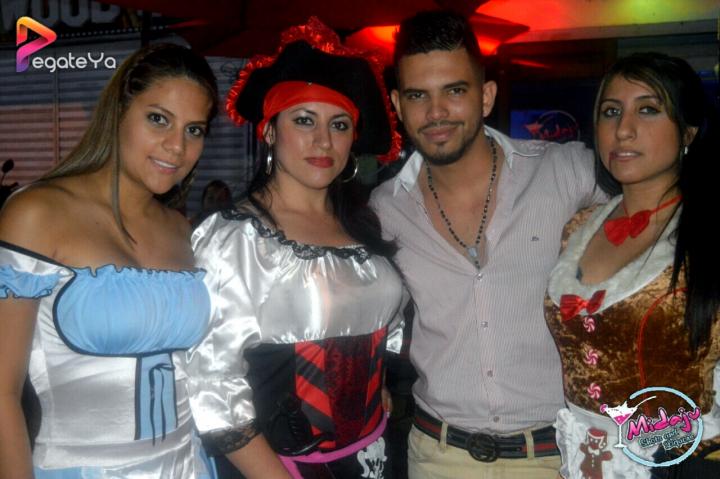 Foto 5 de Midaju - Halloween 2015 en Midaju Bar