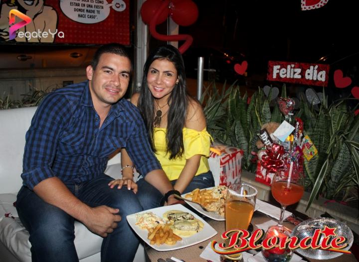 Foto 12 de Blondie - 4To Fds Agosto 2016 en Blondie Bar Cali, Cali