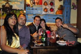 Foto 7 de sabado 26 mayo 2012 Fonda El Altar en Fiestas Colombia, Medellín