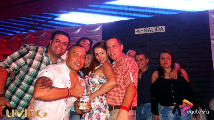 Foto 21 de Living - Abril 25 del 2015 en Living Night Club, Cali