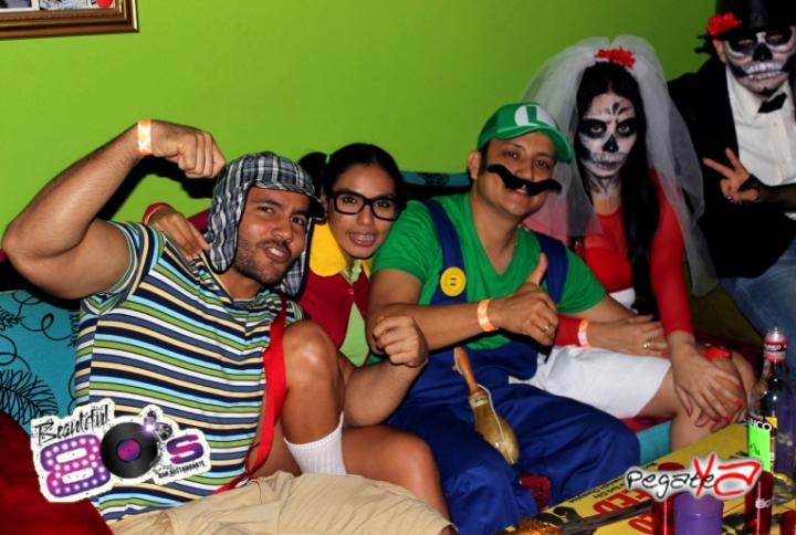 Foto 41 de Beautiful 80`s - Halloween 2014 en Beautiful 80`s Cali, Cali