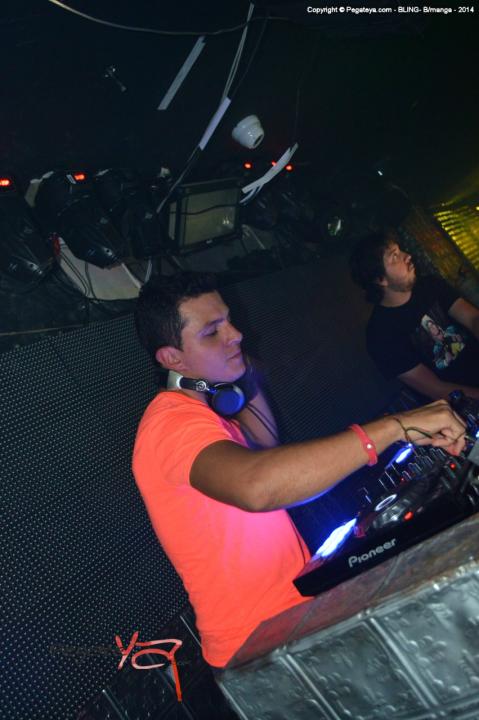 Foto 78 de BLING viernes 8 de agosto de 2014 en Bar Bling Bucaramanga, Bucaramanga