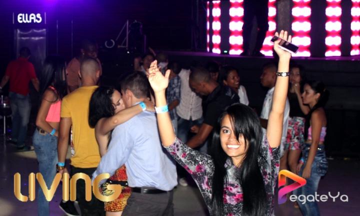 Foto 33 de Living - Enero 17 y 24 del 2015 en Living Night Club, Cali