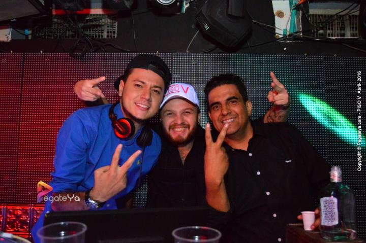 Foto 176 de Piso V - Sabado 9 abril de 2016 en Bar Piso V Bucaramanga, Bucaramanga