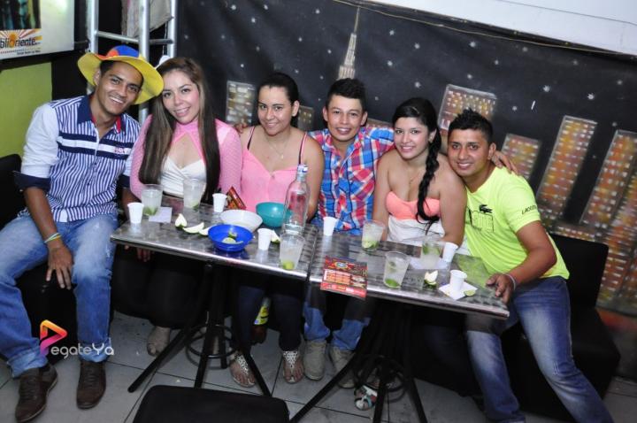 Foto 44 de New York sábado 18 de abril 2015 en Discoteca New York Bucaramanga, Bucaramanga