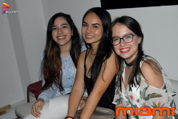 Foto 4 de Miami Bar - 1er Fds Mayo 2017 en Miami Bar Cali, Cali