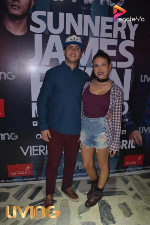 Foto 12 de Living Night Club - 3er fds Abril 2016 en Living Night Club, Cali