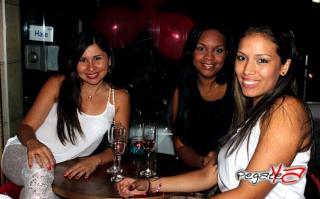 Foto 15 de Blondie - Marzo 15 del 2014 en Blondie Bar Cali, Cali