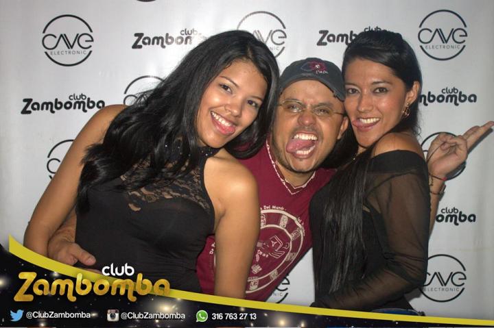 Foto 16 de ZAMBOMBA - julio 5 en Club Zambomba, Cali