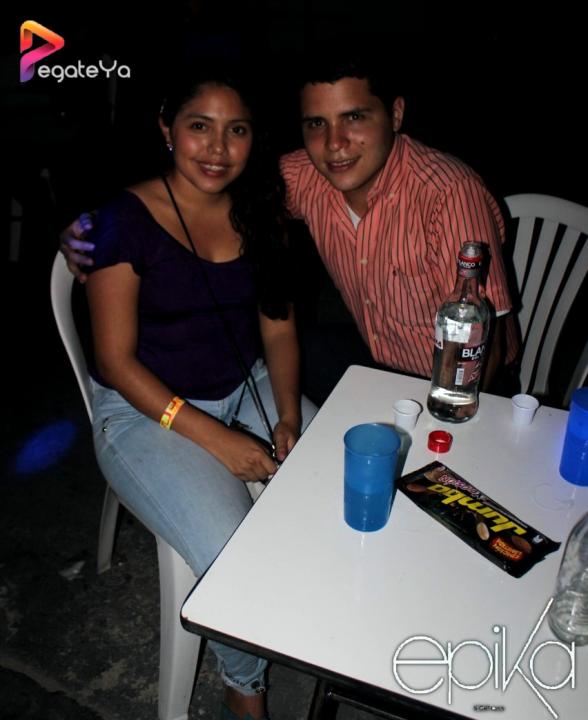 Foto 38 de Epika - Amor y Amistad 2015 en Epika Night Club, Cali