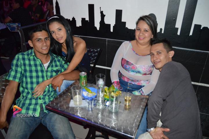 Foto 37 de New York sábado 28 de marzo 2015 en Discoteca New York Bucaramanga, Bucaramanga