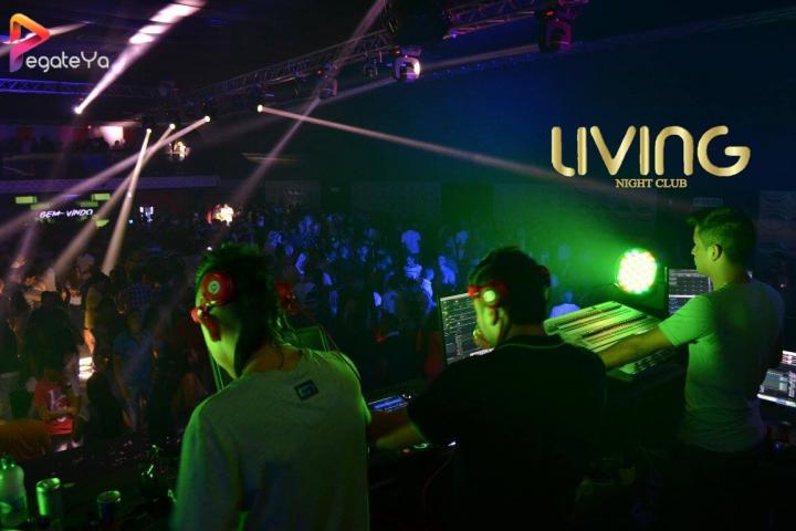 Foto 10 de Living Night Club - 5To fds Abril 2016 en Living Night Club, Cali