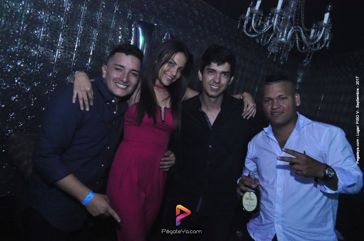 Foto 17 de PISO V - sábado 2 de sep 2017 en Bar Piso V Bucaramanga, Bucaramanga