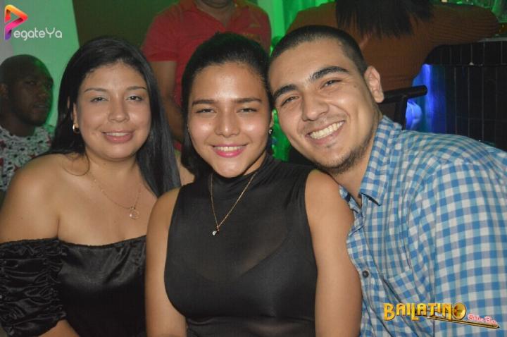 Foto 29 de Bailatino - 1er / 2do Fds Enero 2017 en Bailatino - Bar, Cali