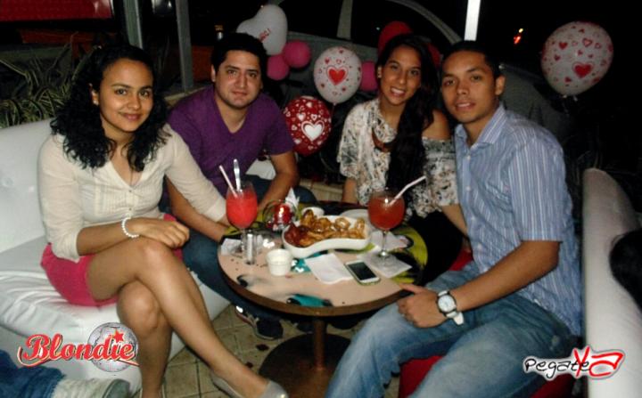 Foto 55 de Blondie - Amor y Amistad en Blondie Bar Cali, Cali