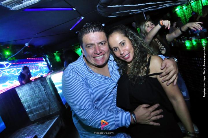Foto 20 de PISO V - Sabado 22 de julio de 2017 en Bar Piso V Bucaramanga, Bucaramanga