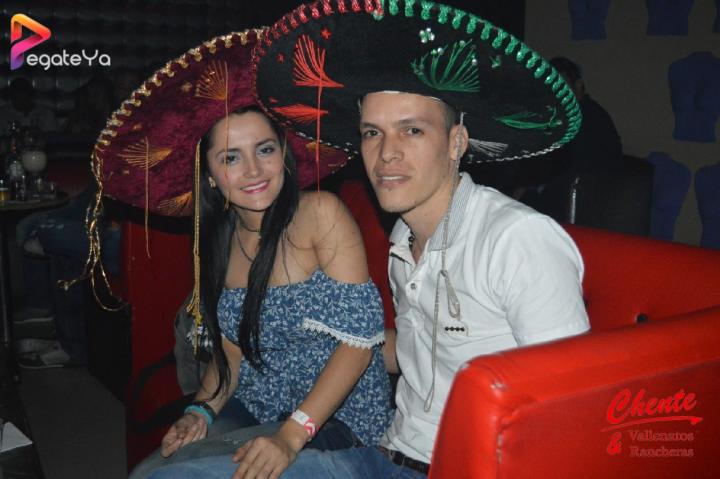 Foto 48 de Chente - 1er & 2do FDS Dic 2016 en CHENTE Vallenatos y Rancheras, Cali