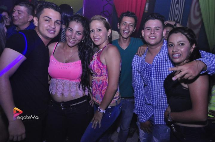 Foto 33 de El Manicomio sábado 09 de mayo 2015 en Discoteca El Manicomio Bucaramanga, Bucaramanga
