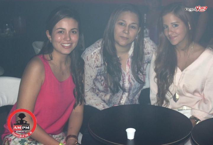 Foto 2 de Ampm Bar - Dic 6 y 13 del 2014 en Am / PM Bar - Cali, Cali