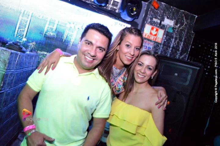 Foto 35 de PISO V - Sabado 2 de abril 2016 en Bar Piso V Bucaramanga, Bucaramanga
