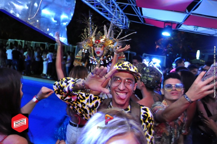 Foto 33 de The Roof Top Acuarela – 2018 en Fiestas Colombia, Medellín