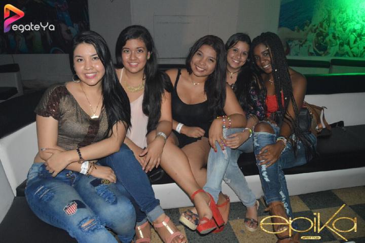 Foto 11 de EPIKA - 4to FDS SEP. 2016 en Epika Night Club, Cali