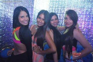Foto 16 de Bar Bling- 15 marzo 2014 en Bar Bling Bucaramanga, Bucaramanga
