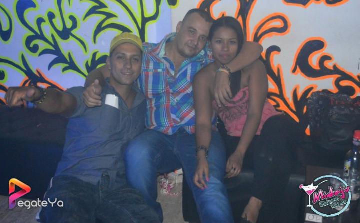 Foto 4 de Midaju - Amor y Amistad 2015 en Midaju Bar