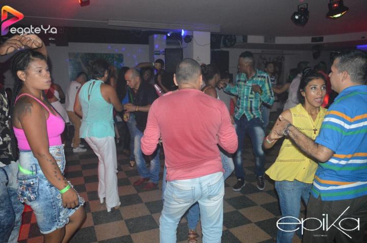 Foto 38 de Epika Night Club - 2do Fds Abril 2016 en Epika Night Club, Cali