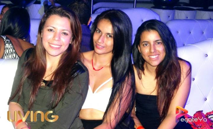 Foto 9 de Living Night Club - marzo 8 Del 2015 en Living Night Club, Cali
