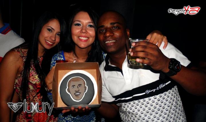 Foto 8 de Luxury - Septiembre 27 en Discoteca Luxury Medellin, Medellín