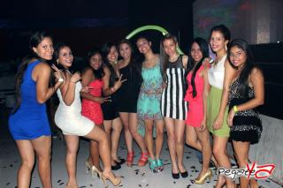 Foto 26 de Julio 6 del 2013 en Living Night Club, Cali