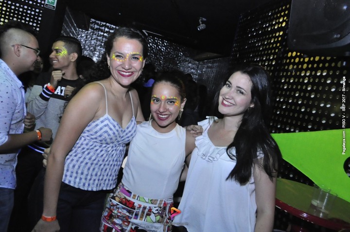 Foto 8 de PISO V - viernes 29 de sep 2017 en Bar Piso V Bucaramanga, Bucaramanga