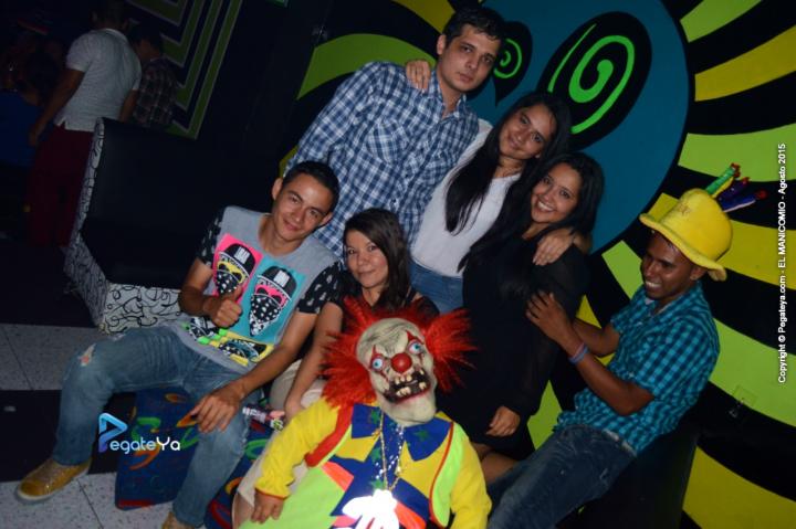 Foto 24 de El Manicomio sábado 22 de agosto 2015 en Discoteca El Manicomio Bucaramanga, Bucaramanga