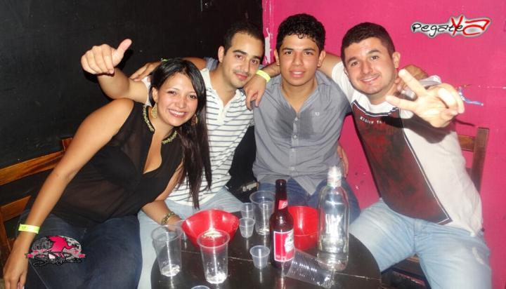 Foto 42 de Sam Puès Bar - Sept. 13 en Discoteca Sam Pues Medellin, Medellín