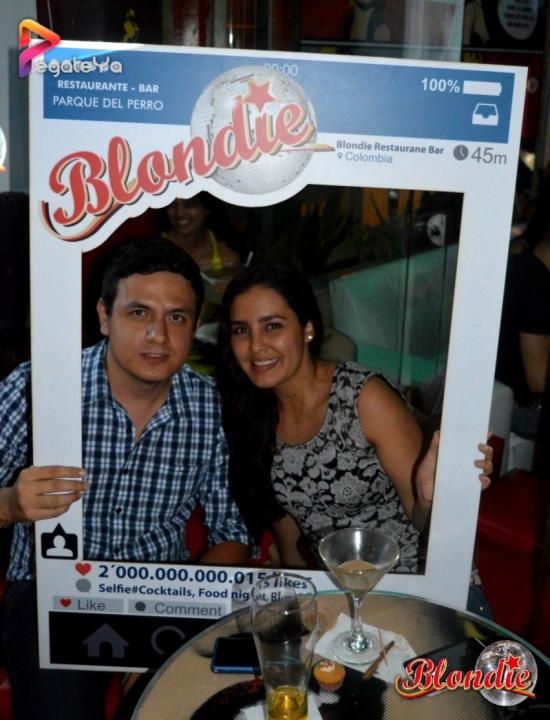 Foto 11 de Blondie - Amor y Amistad 2015 en Blondie Bar Cali, Cali
