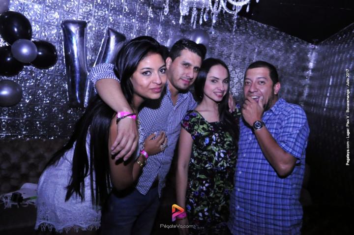 Foto 40 de PISO V - Sábado 5 de julio de 2017 en Bar Piso V Bucaramanga, Bucaramanga