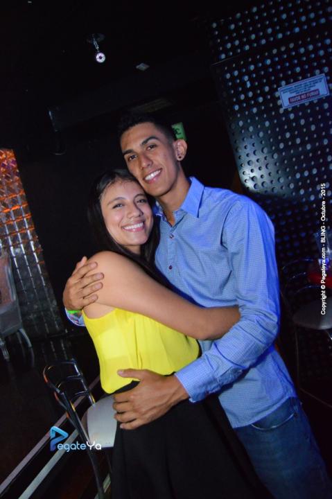 Foto 38 de Bar Bling - viernes 16 oct 2015 en Bar Bling Bucaramanga, Bucaramanga