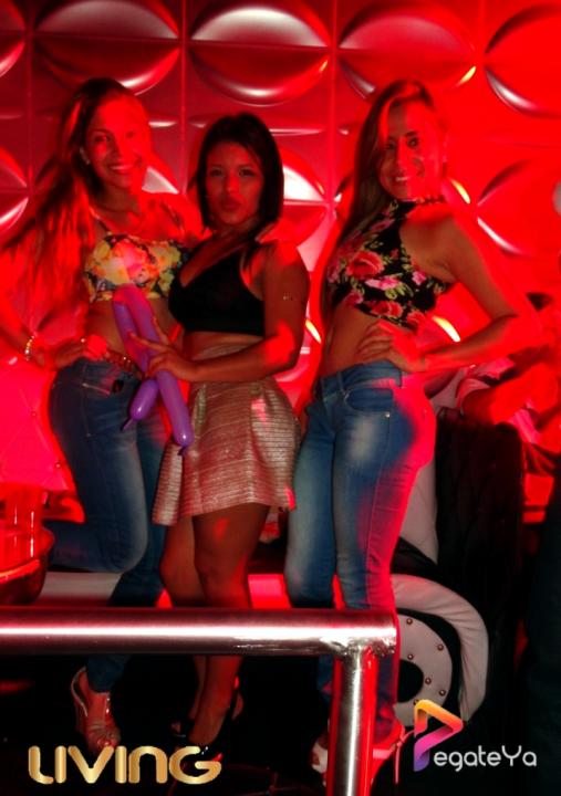Foto 23 de Living - Abril 25 del 2015 en Living Night Club, Cali